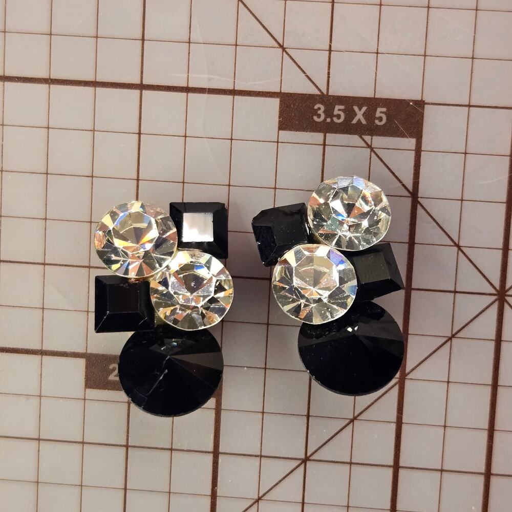 Vintage Wendy Gell Signed Rhinestone Clip On Earrings Black Clear Mirror